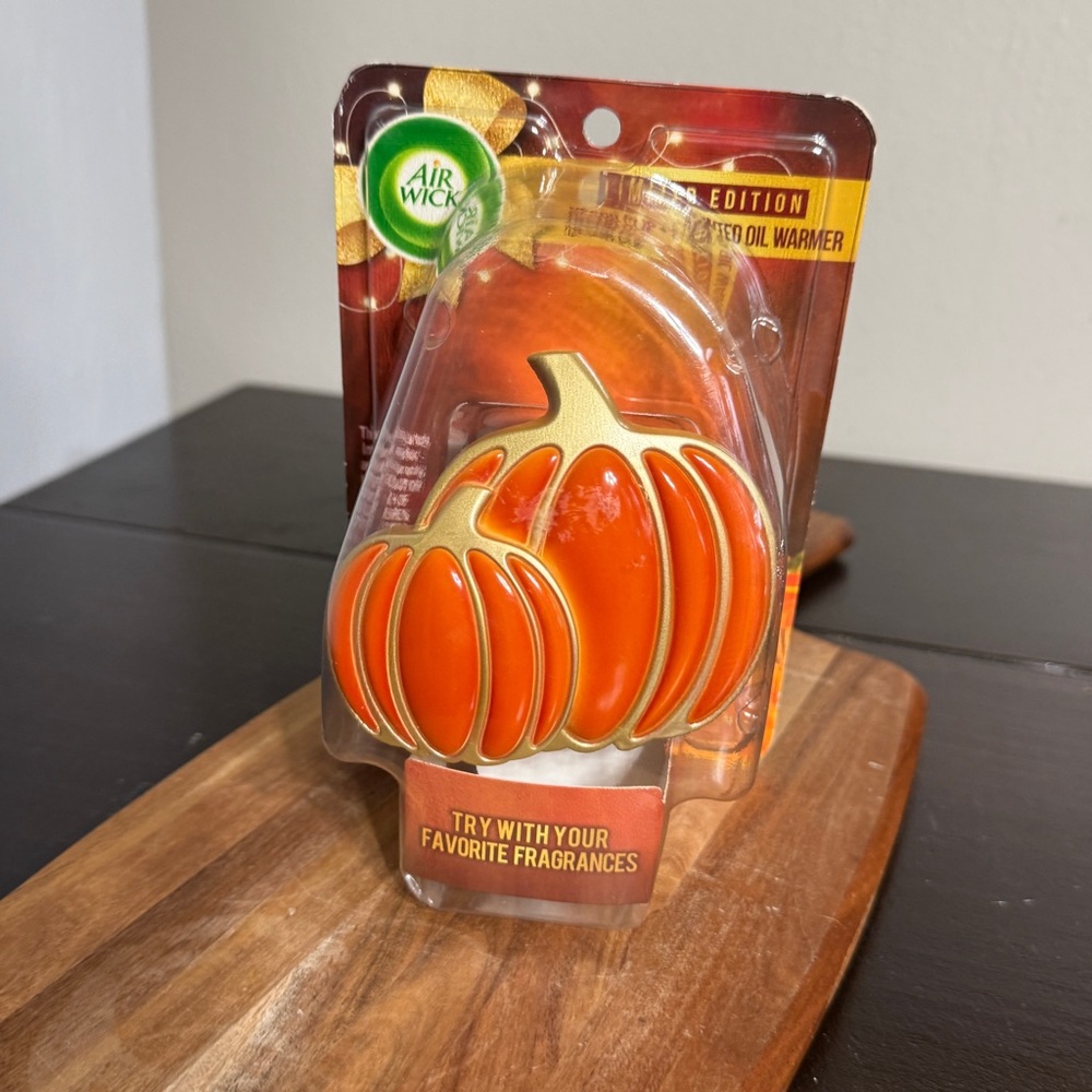 Air Wick Scented Oil Fall Pumpkin Spice Decor Warmer Limited Edition Fall